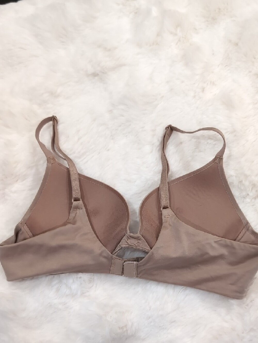 Victoria's Secret Bombshell Push-up Bra - Picture 2 of 5